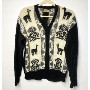 Fotrama Alpaca Wool V Neck Pullover Handmade Bolivian Cozy Minimalist Sweater